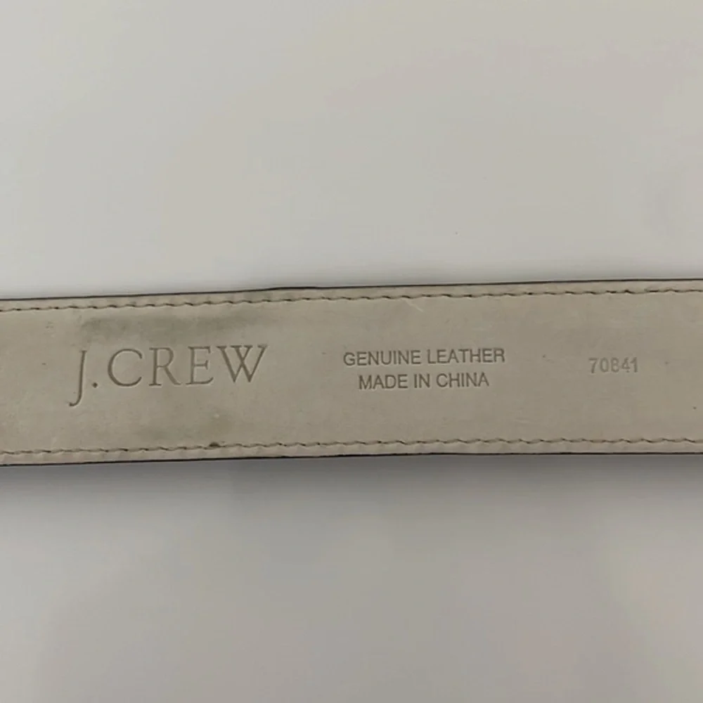 J. Crew men’s Size‎ 40 black leather belt. Solid brass silver buckle. EUC